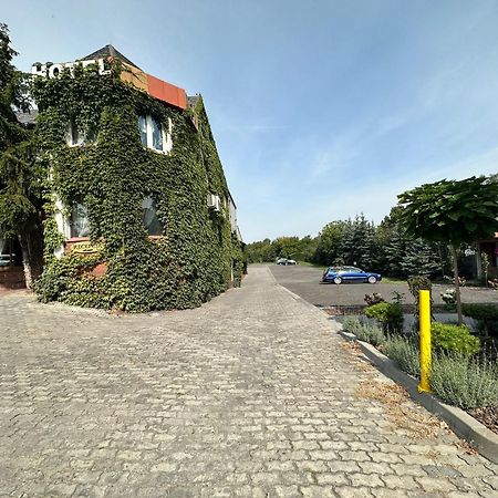 Hotel Kresowianka Konin  Eksteriør bilde
