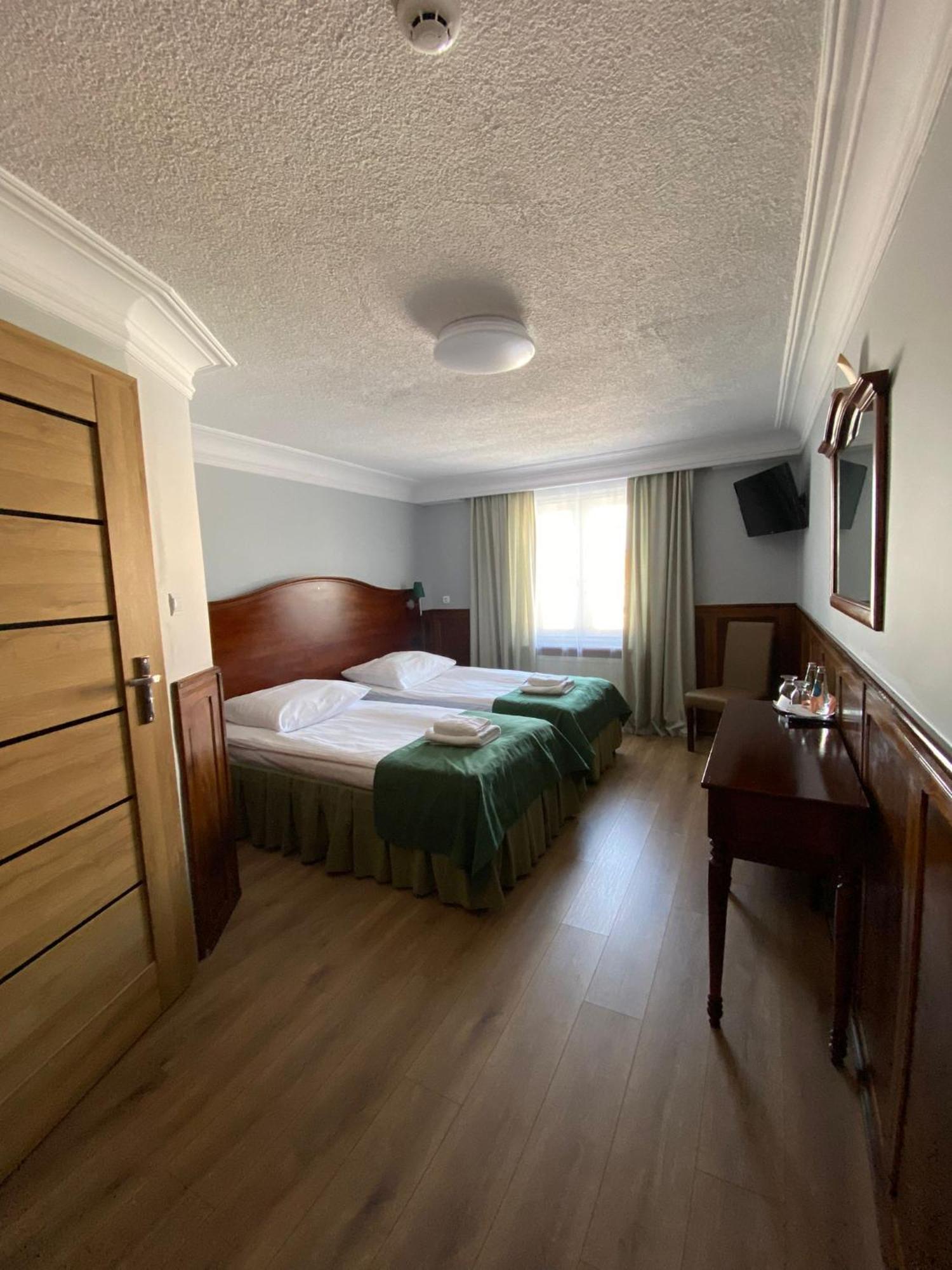 Hotel Kresowianka Konin  Eksteriør bilde